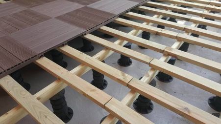 Image 6 Террасная доска с помощью  регулируемых опор